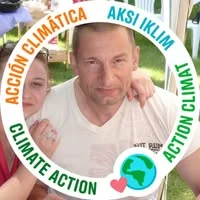 Homme et enfant sous cadre Action Climat